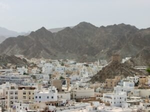 مرتفعات جبلية وعرة - صورة توضيحية لتطورات تعز